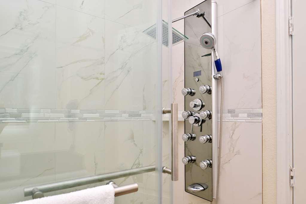 Americas Best Value Inn & Suites Spring / N. Houston Buitenkant foto