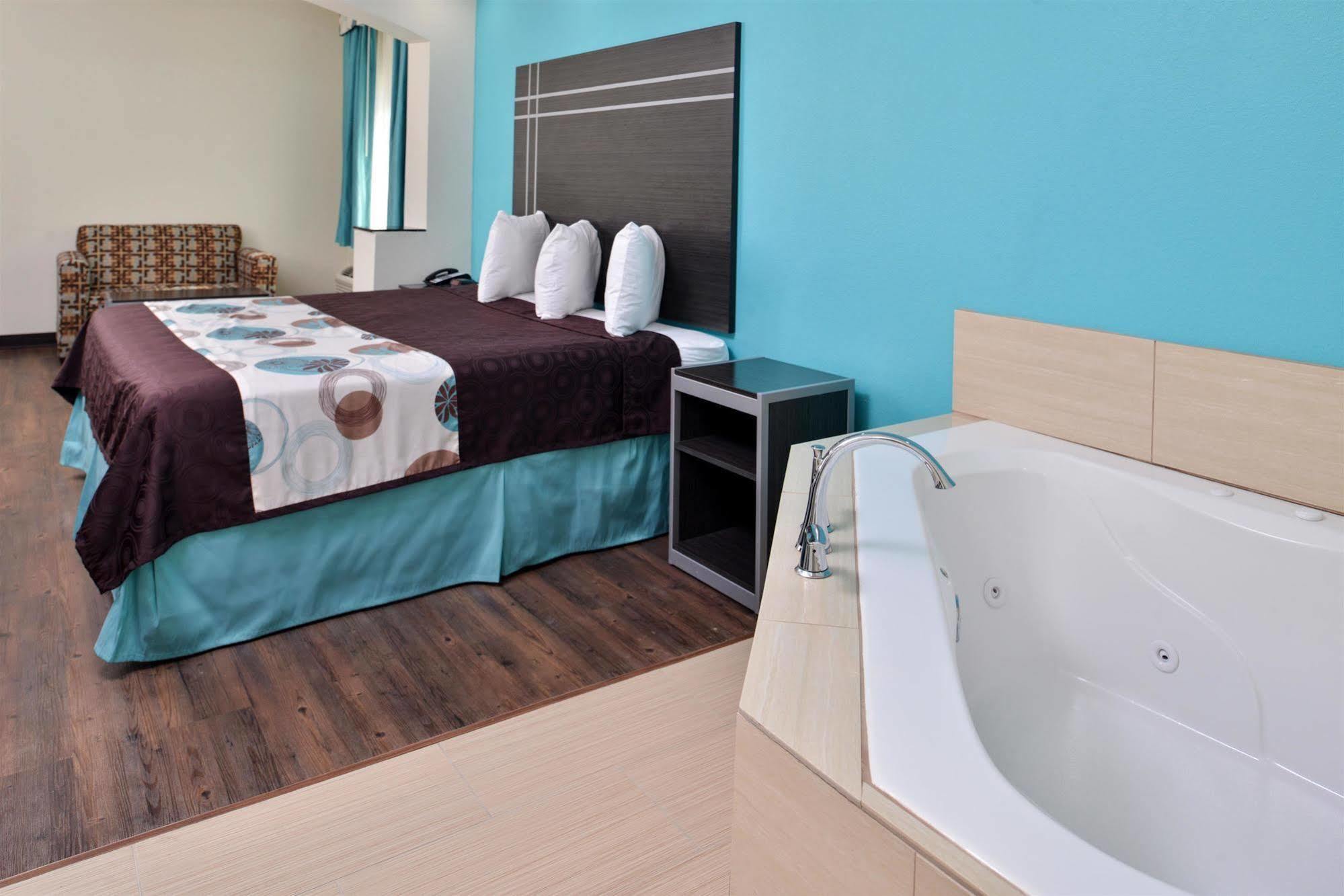 Americas Best Value Inn & Suites Spring / N. Houston Buitenkant foto